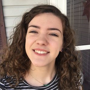 Meet your Posher, Hannah